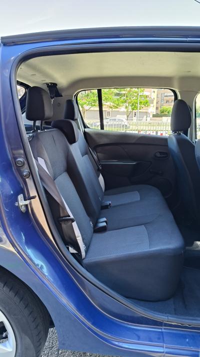 Dacia Sandero 1.5 dCi 90 Laureate — foto 10